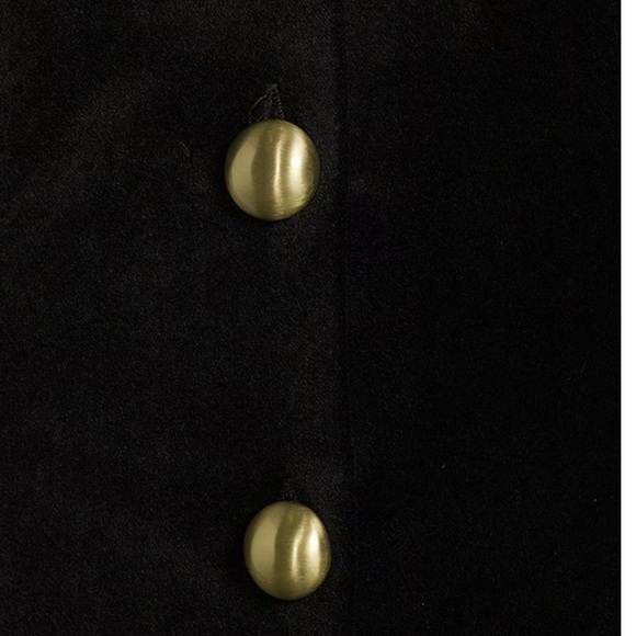 Trina Turk
Elainia Velveteen Point Collar Halter Neck Button Front Top - Picture 4 of 4